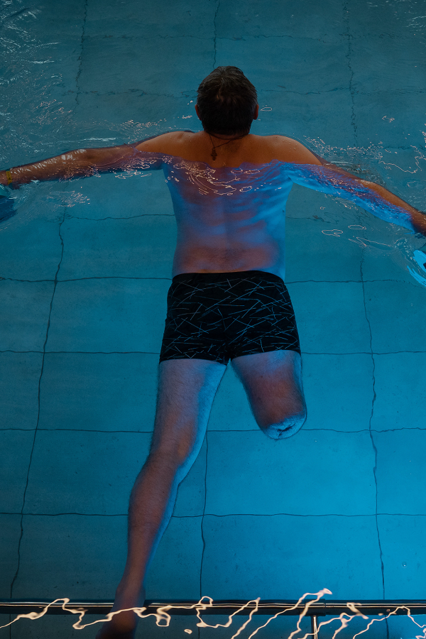 Те, що не ламається. Історії героїв Superhumans